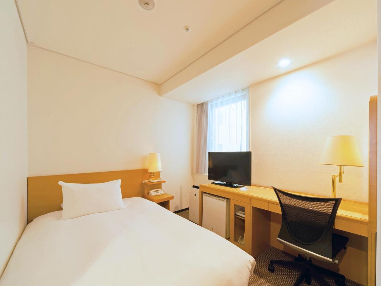 Granvia Osaka-jr Group 4* Ōsaka